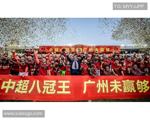 东方队与广州恒大激战正酣谁能在这场较量中笑到最后