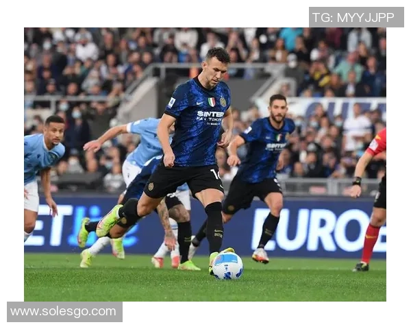 国际米兰与拉齐奥上半场精彩对决回顾与分析 国际米兰与拉齐奥上半场精彩对决回顾与分析